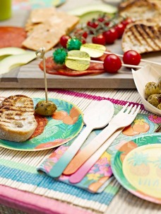 Talking Ξύλινα Μαχαιροπίρουνα Tropical Fiesta Talking Ξύλινα Μαχαιροπίρουνα Tropical Fiesta